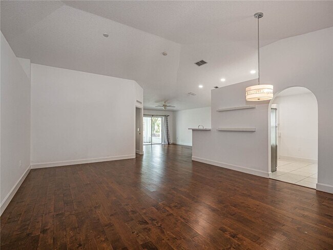 Photo - 1260 25th Terrace SW