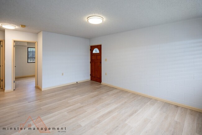 Photo - 215 Azores St