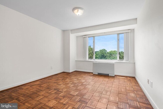 Photo - 4301 Massachusetts Ave NW Unidad 6006