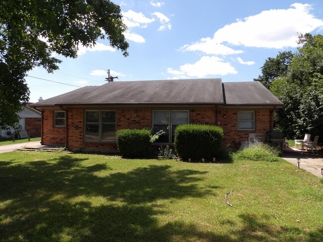 Building Photo - 115 Potomac Ct Unit A
