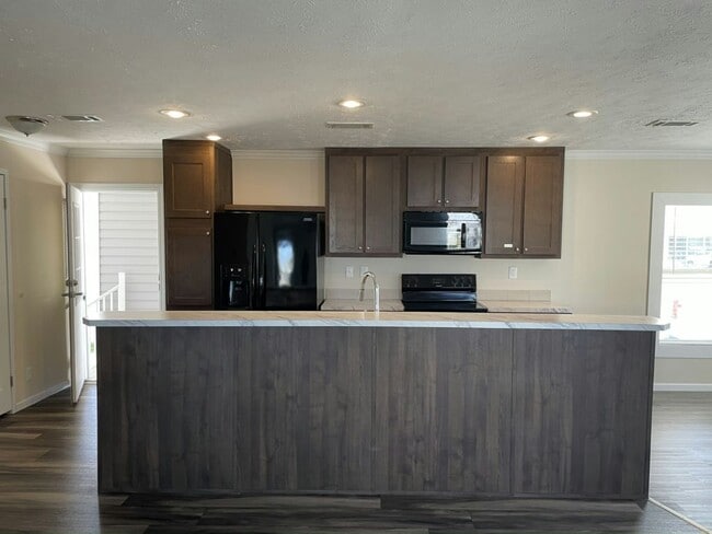 Photo - 4270 74th St N