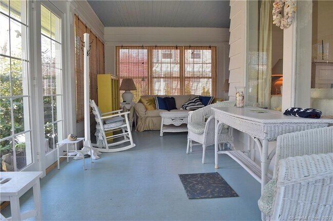 Photo - 33 Grove Ave