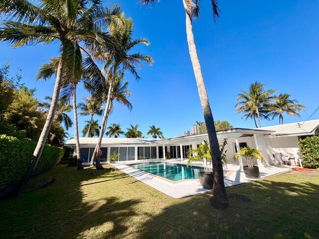 Photo - 2015 Notre Dame Dr