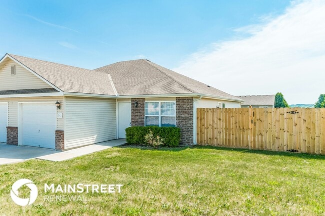 Photo - 212 Palmer Ct