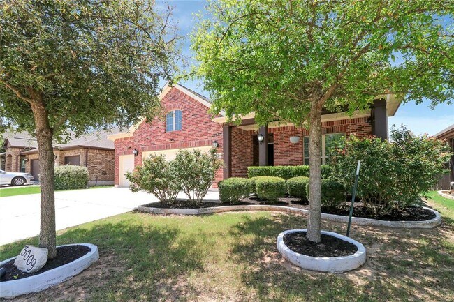 Photo - 3009 Silvergrass Cv