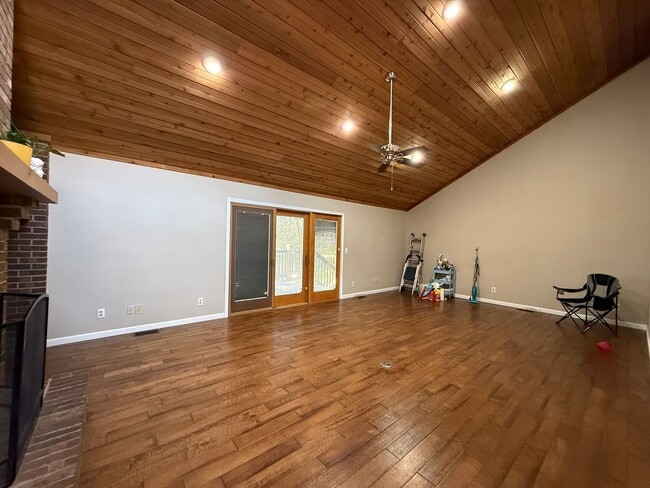 Photo - 3 Bedroom 3 Bathroom Home in Kingsport, TN