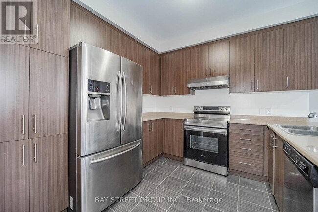Photo - 7 Gordon Landon Dr