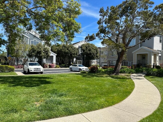 Photo - 1 Passage Ln