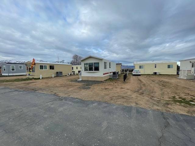 Photo - 740-990-990 Arroyo Dr