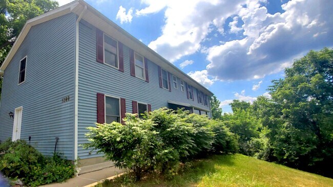 Photo - 1288 Broadway St Unidad Apt B