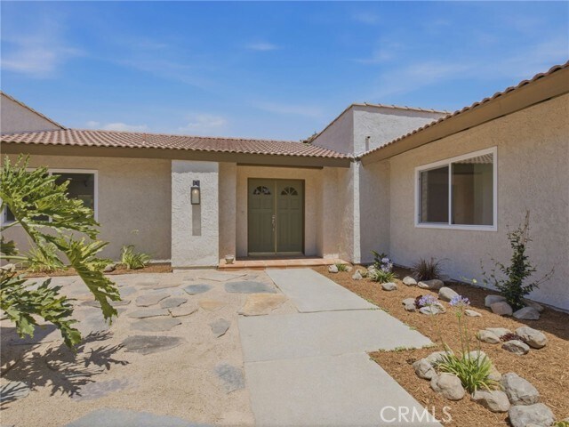 Photo - 225 Armstrong Dr