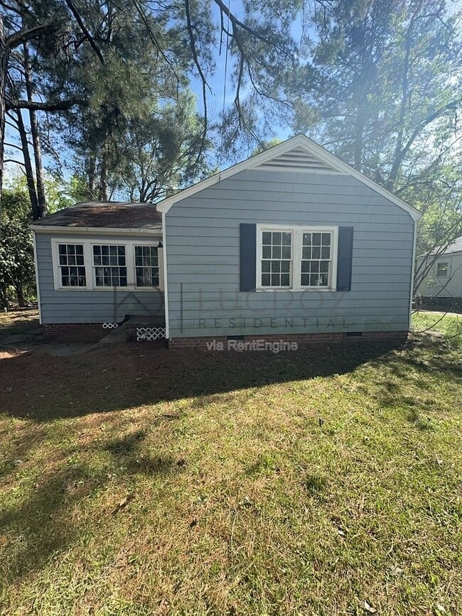 Photo - 201 W Santa Clair St