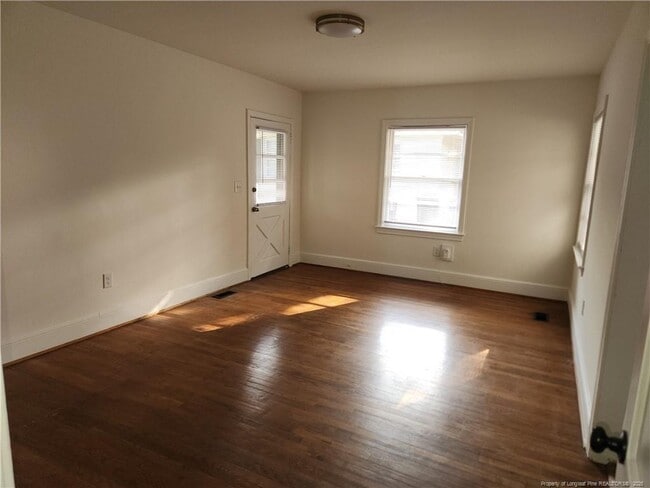 Photo - 313 Oakridge Ave