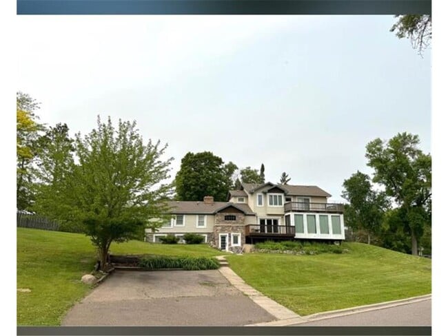 Photo - 190 Gleason Lake Rd