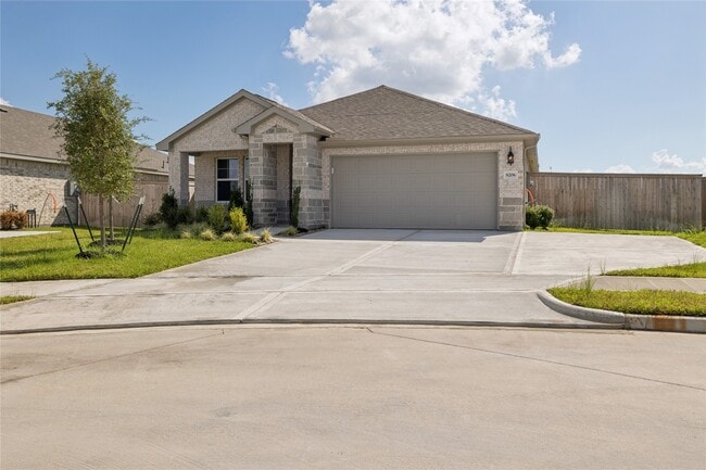 8206 Blackwell Cv Dr