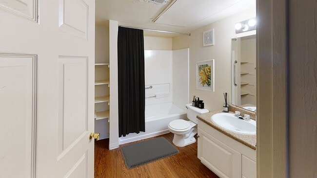 Paradise Oaks Apartments