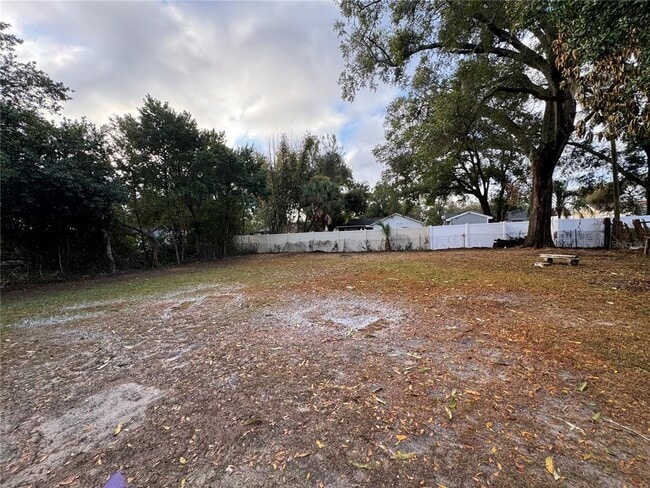 Photo - 2580 Euston Rd