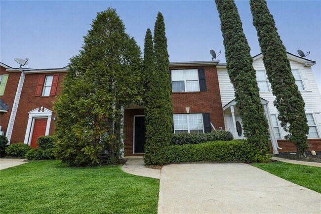 Building Photo - 5896 Strathmoor Manor Cir