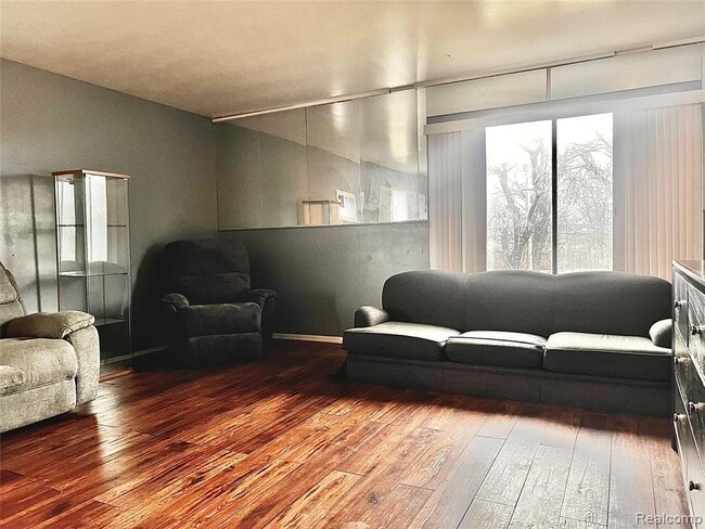 Building Photo - 22116 Dante St Unit 218