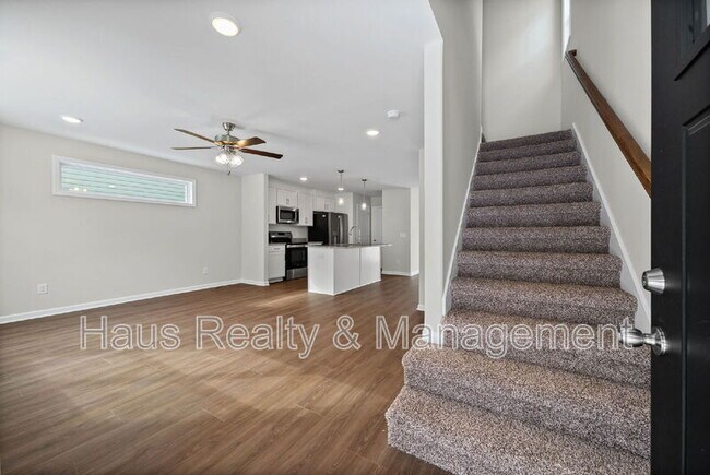 Photo - 839 Cumberland Dr