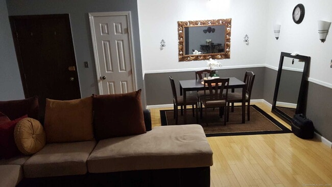 Photo - 405 Glendale Ave Unit A3