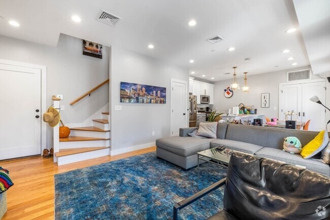 Building Photo - 20 Grimes St Unit 3 Rental