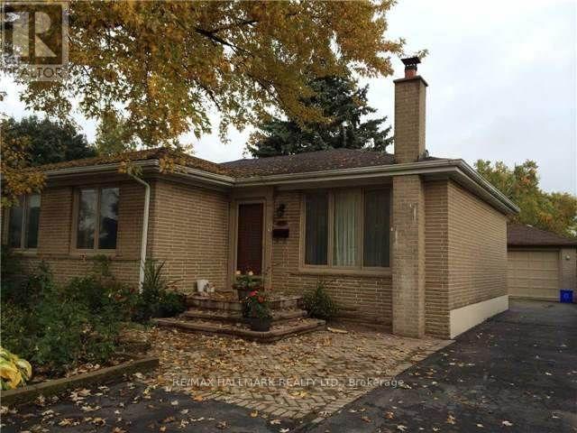 Photo - 116 Cartier Crescent
