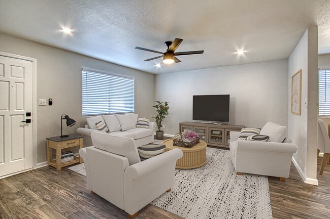 Photo - Reserve on Ray