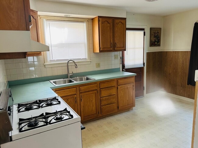 Photo - 13 Aldrich Ave Unit 1