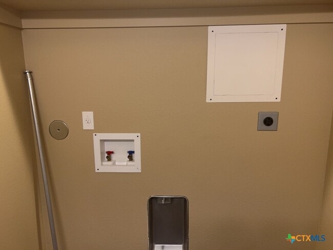 Photo - 2710 S Clear Creek Rd Unidad 203