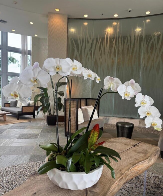 Photo - 2641 N Flamingo Rd Unidad 1505N