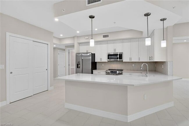 Photo - 286 Indies Dr E