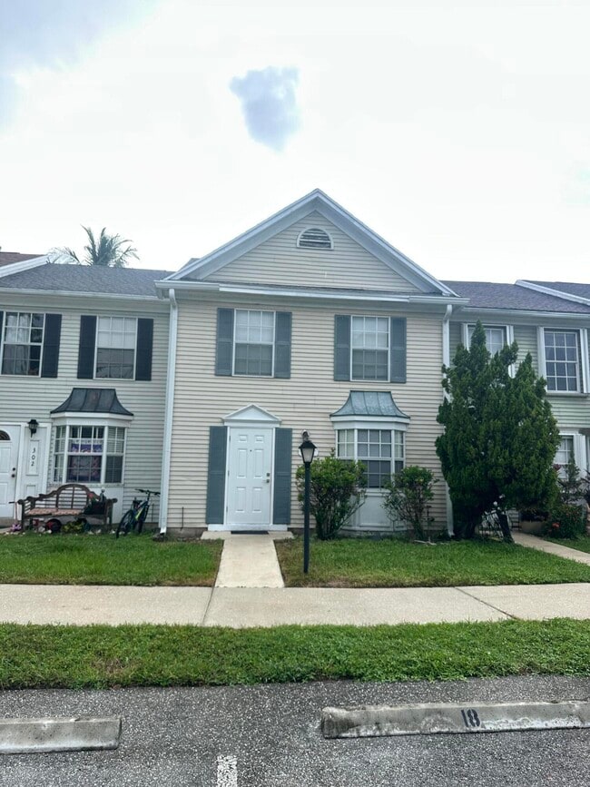 Building Photo - 304 Georgian Park Dr Rental