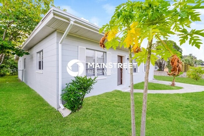 Photo - 4 Bedroom Pet-Friendly Home in ORLANDO, FL with Main Street Renewal