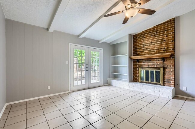 Photo - 1302 Radcliff Dr