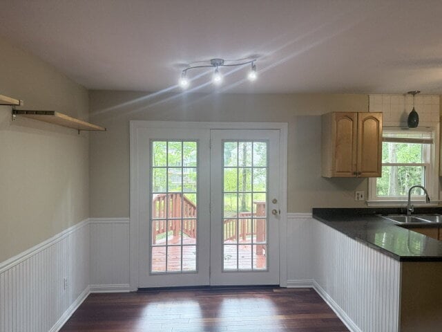 Photo - Spacious Cape in Woodlake Available Immediately