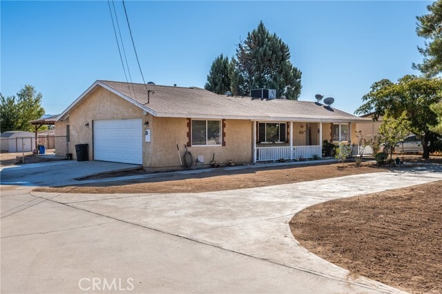 Building Photo - 9909 Redwood Ave Rental