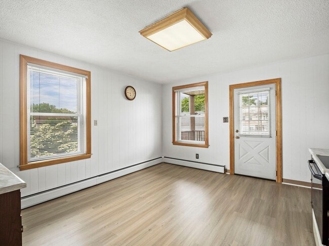 Building Photo - 69 Stowers St Unit 2