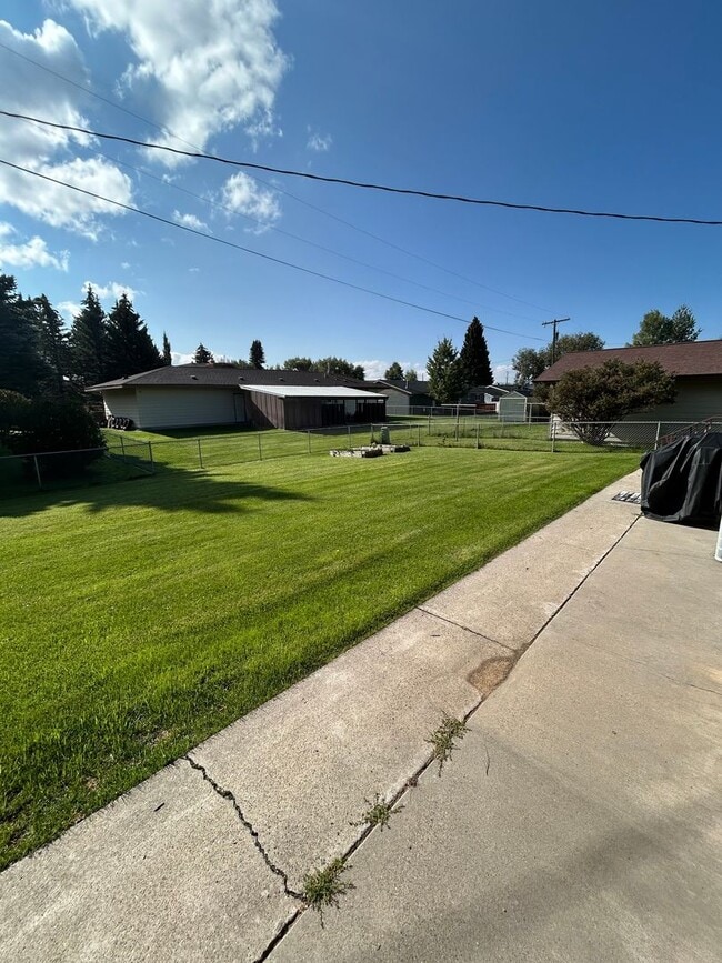 Photo - 3470 S Hillcrest Dr