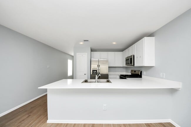 Photo - 9010 Estes Lks Dr