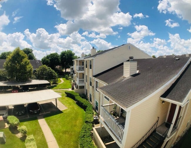 Building Photo - 2750 Holly Hall St Unit 1118