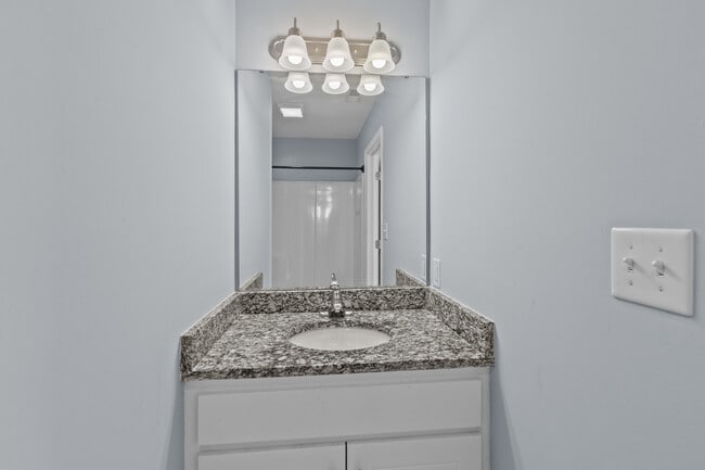 Photo - 1529 Pinebrook Court