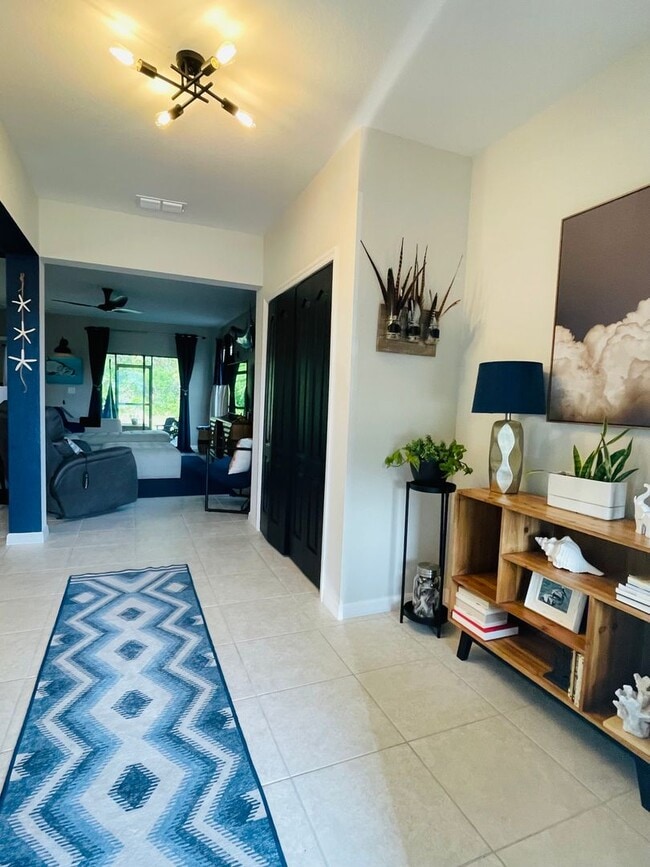 Photo - **SEASONAL/SHORT TERM RENTAL IN VILLA MILANO**