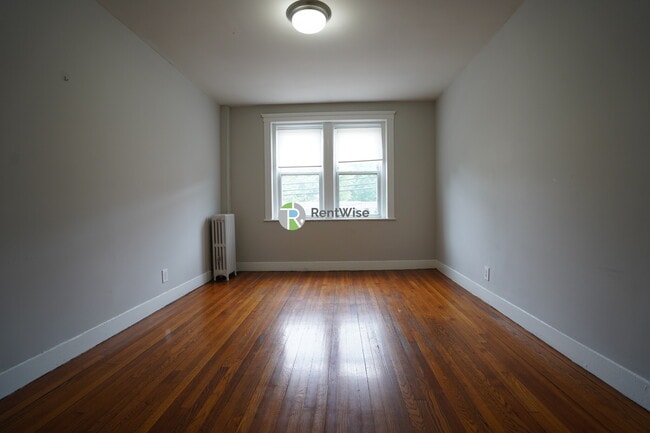 Photo - 47 Linden St Unit 4