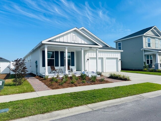 Building Photo - Expansive 3Bed/2Ba in the Coveted Sweet Ba... Rental