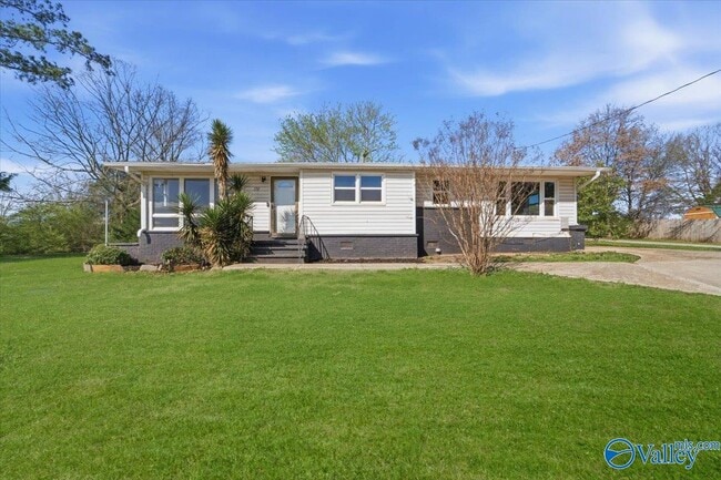 Photo - 372 Clutts Rd