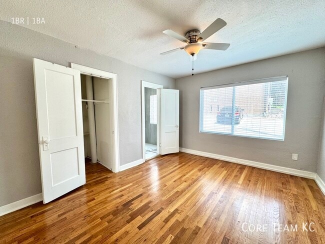 Photo - 1112 W 45th St Unit 1112-3