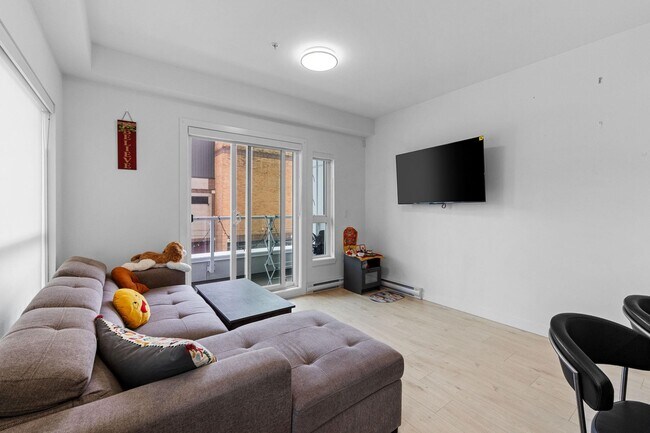 14225-1103A 103A Ave