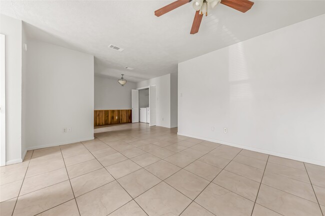 Building Photo - 1412 Gramma Ct Rental