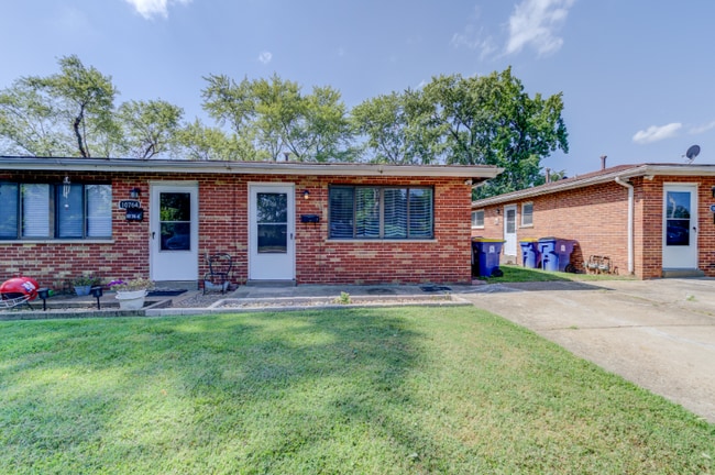 Building Photo - 10766 Tropic Dr Rental
